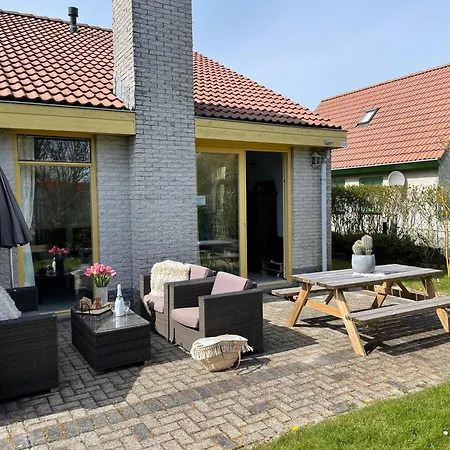Albatros 331 Holiday home Julianadorp